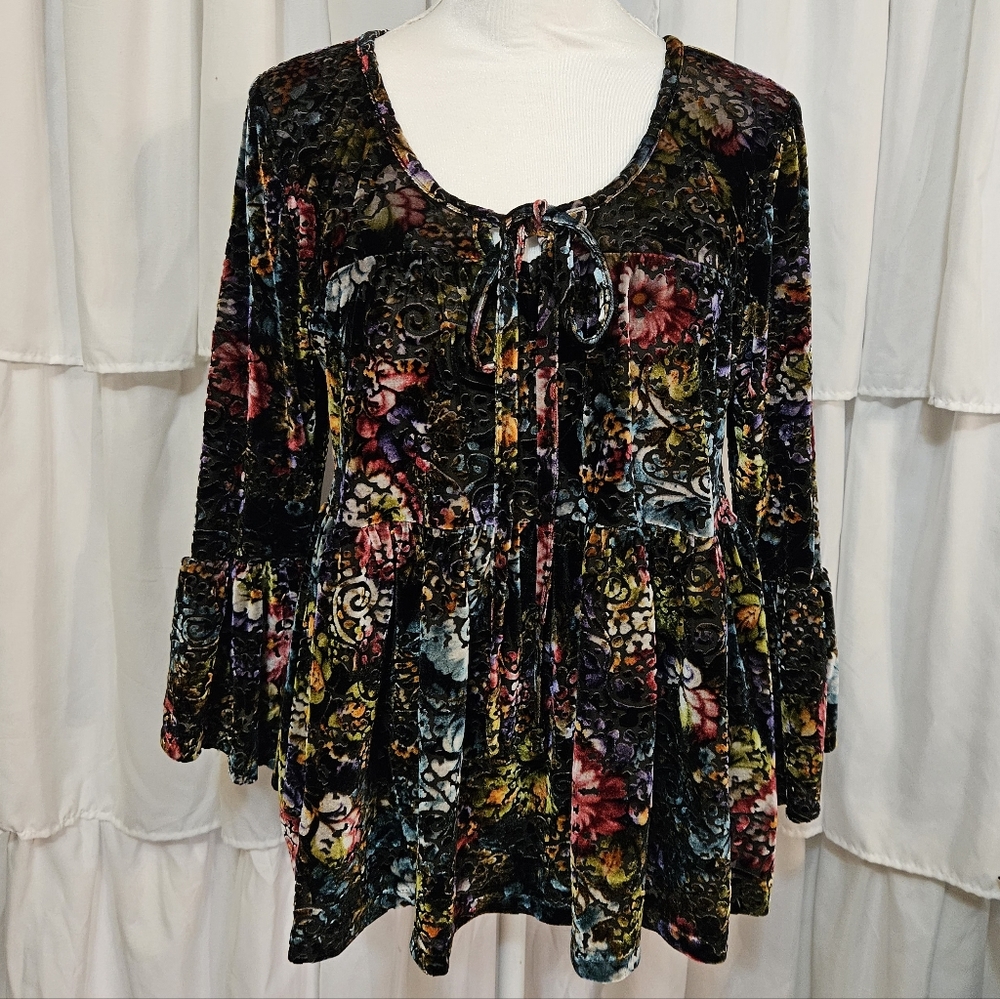 Ivy Jane Black Floral Velvet Burn Out Blouse